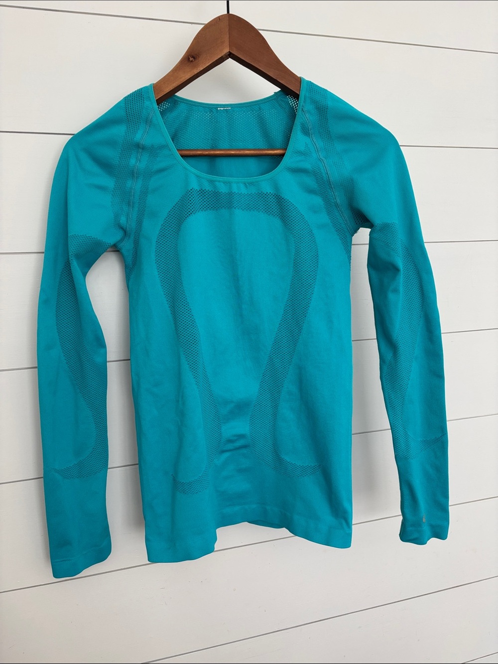 Lululemon (thicker) Workout Yoga Wear Top Shirt Athletic